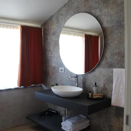 C House 4* Peschiera del Garda