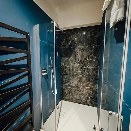C House * פסקיארה דל גארדה