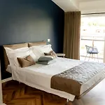 C House 4*