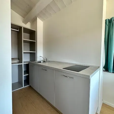 Alojamento de Acomodação e Pequeno-almoço C House 4*