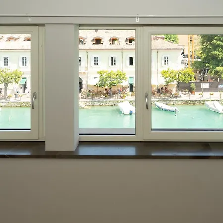 Bed & Breakfast C House Peschiera del Garda